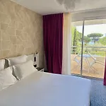 Hotel Golf 4*