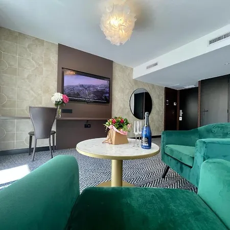 Hotel Golf 4*