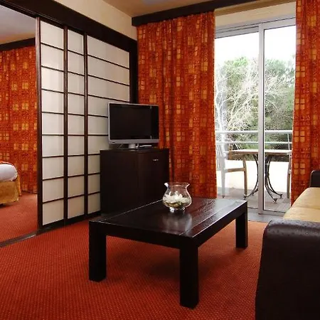 Golf Hotel 4*