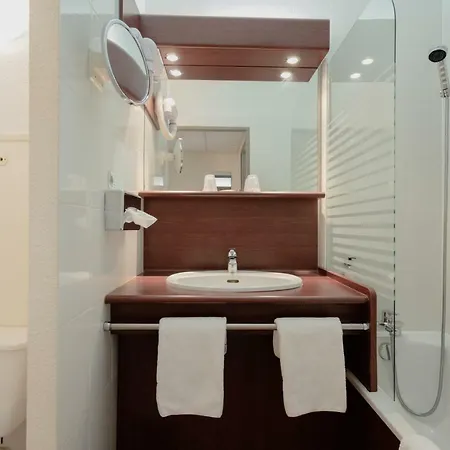 Hotel Golf 4*